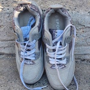 Chunky shinny sneakers